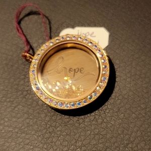 Origami Owl Hope Locket-Breast Cancer Awareness